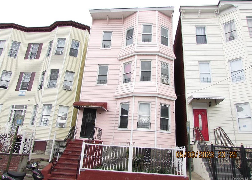 44 Groshon Ave #3, Yonkers, NY 10701