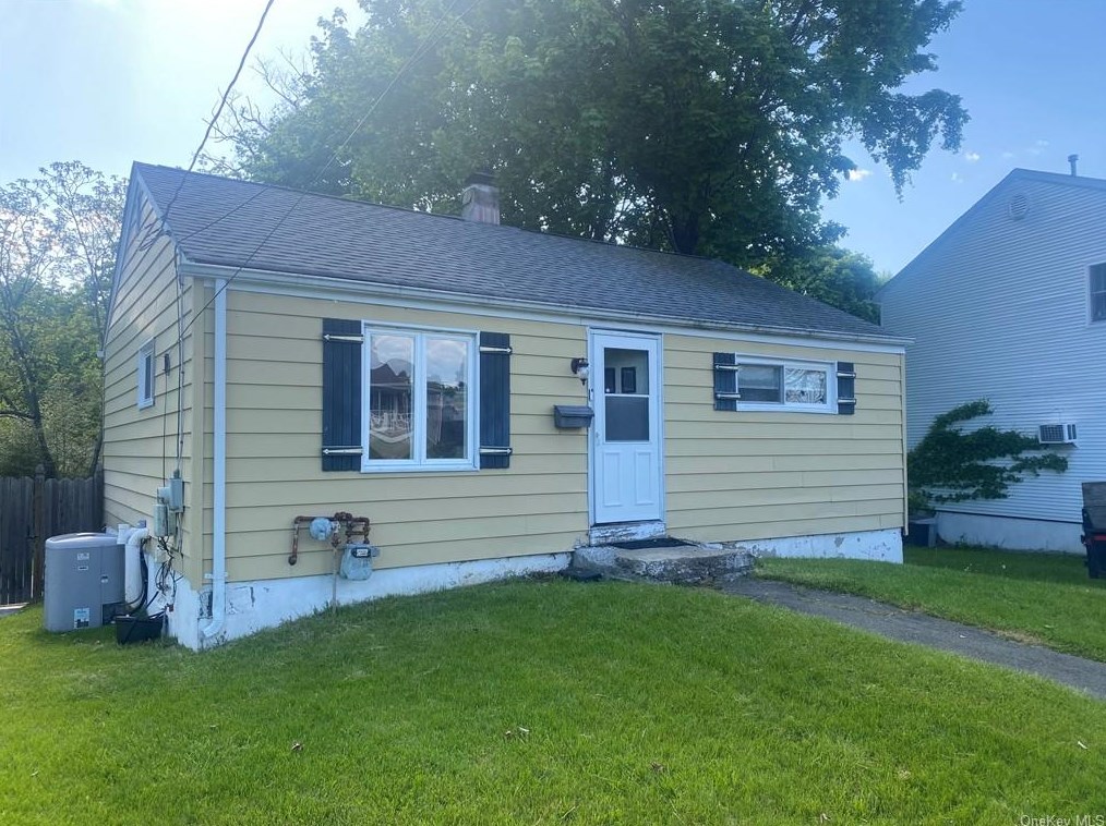 1 Lake Rd, Stony Point, NY 10980