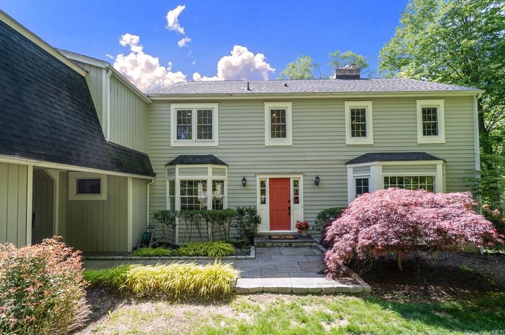 6 Hoyt Rd, Scotts Corners, NY 10576