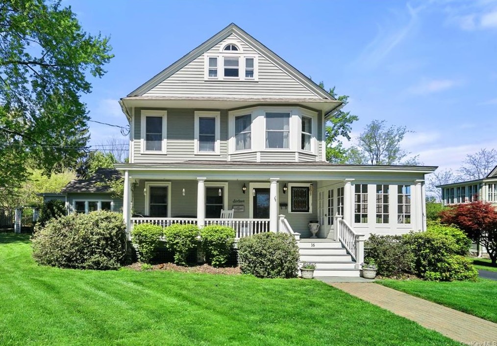 16 Welling Ave, Warwick, NY 10990
