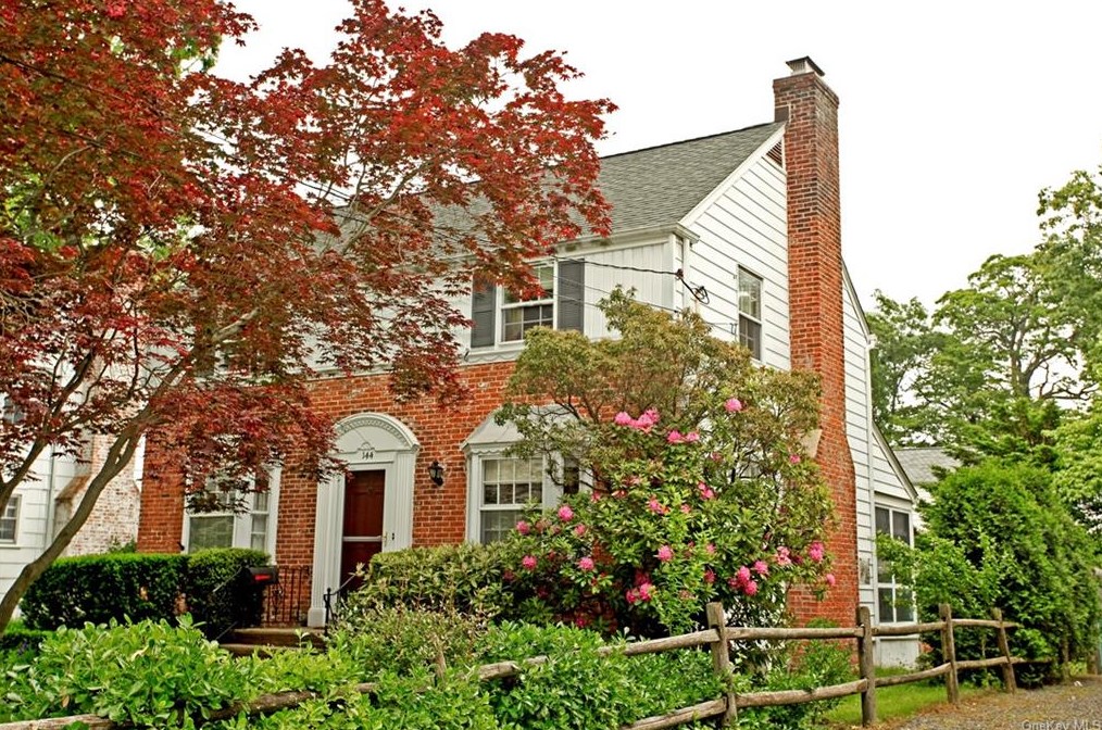 144 White Rd, Scarsdale, NY 10583
