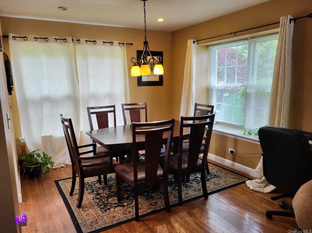 79 Winchester Ave, Peekskill NY  10566-6803 exterior