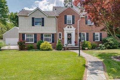 32 Donald Street - Photo 1