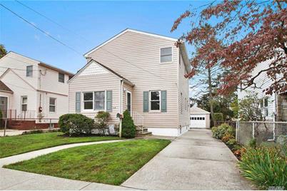 168 Ludlam Ave, Elmont, NY 11003 - MLS 3256647 - Coldwell Banker