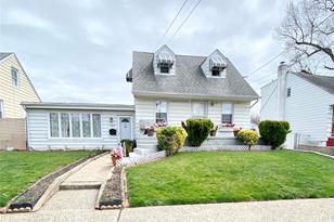 443 Oakley Ave, Elmont, NY 11003 - MLS 3301844 - Coldwell Banker