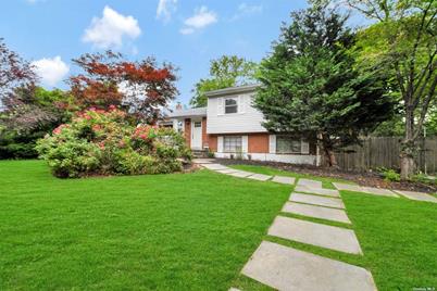 944 Park Avenue - Photo 1