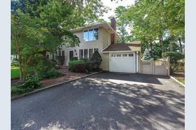 4 Orchard Street, Port Washington, NY 11050 - Photo 1