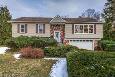 7 Edgemont Circle, Scarsdale, NY 10583 - Photo 1