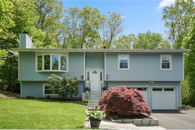 4 Peter A Beet Drive, Cortlandt Manor, NY 10567 - Photo 1