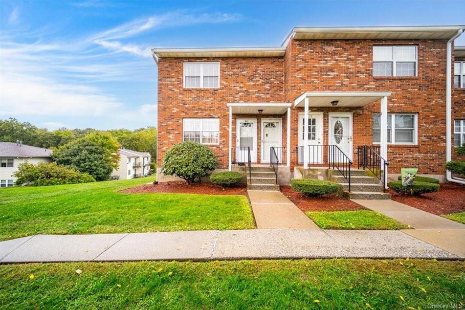 276 Temple Hill Rd 1601, New Windsor, NY 12553 MLS H6212310