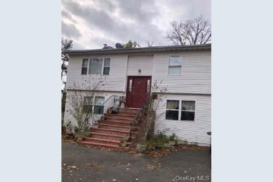 74 Hill Rd, Plainview, NY 11803 MLS H6222915 Coldwell Banker