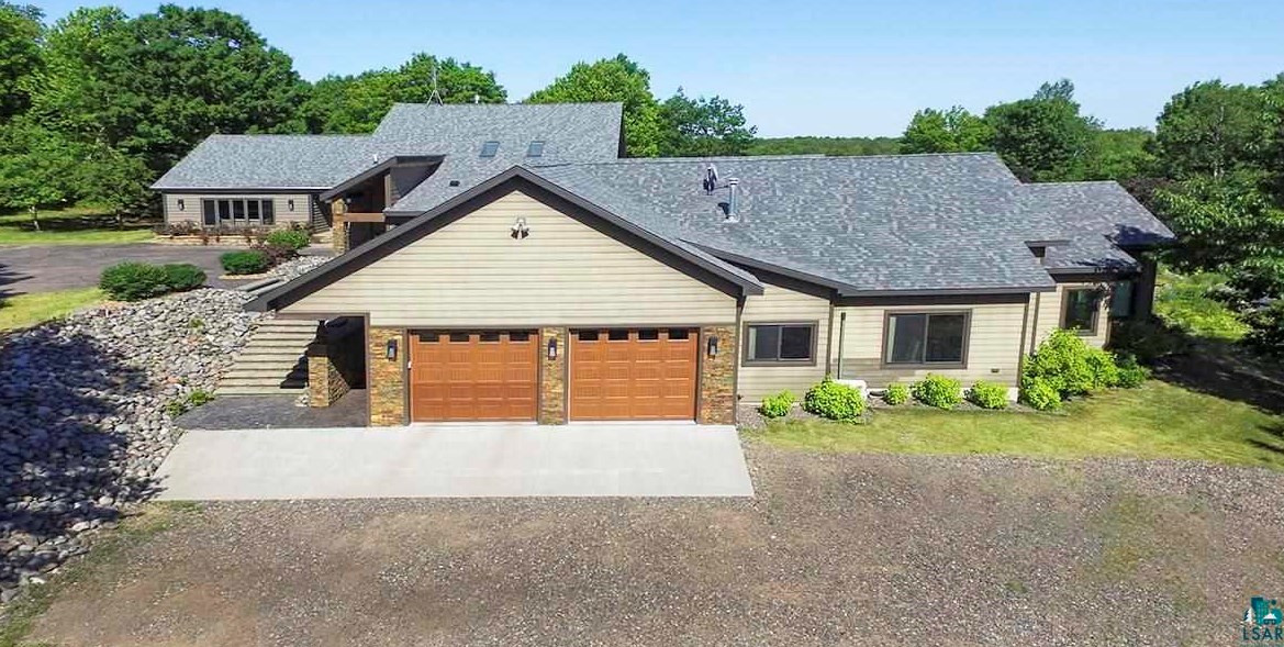 2670 Lindahl Rd, Duluth, MN 55810