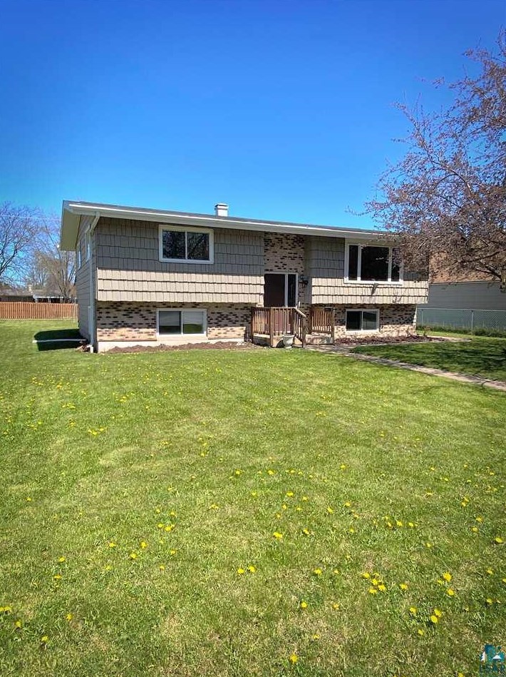 916 5th Ave, Lac Du Flambeau Reservation, WI 54806-3319