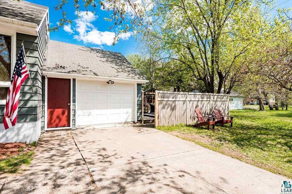 32 W Palm St, Duluth, MN 55811