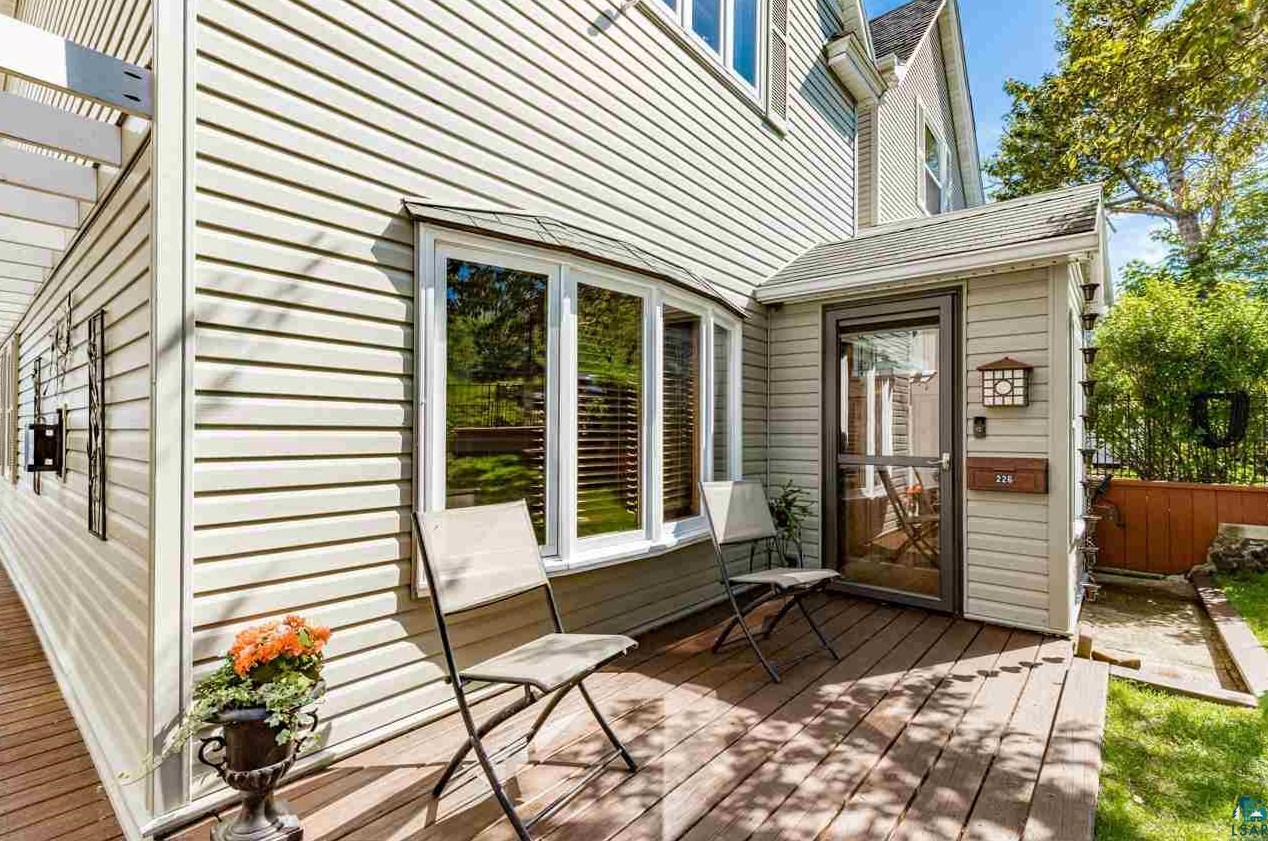 226 W 6th St, Duluth, MN 55806