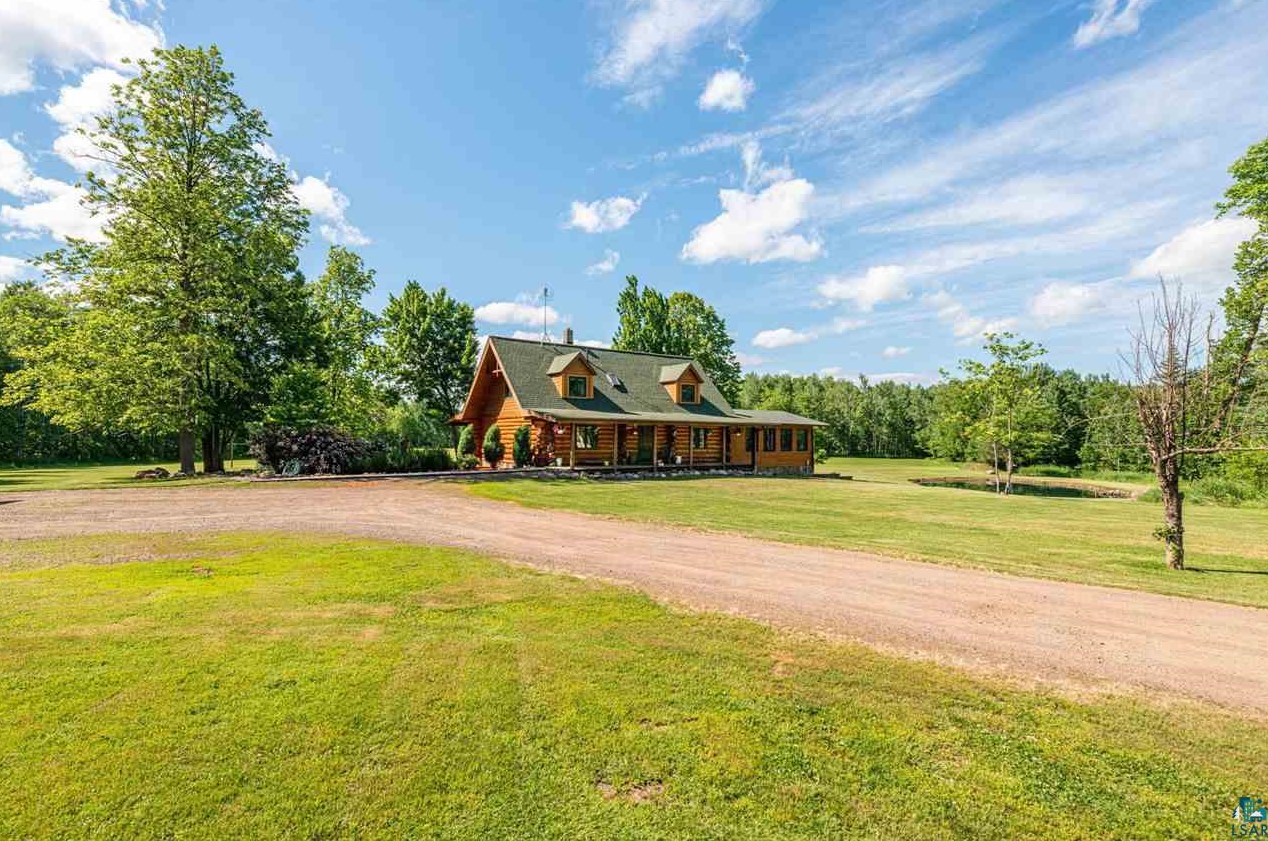 3185 Ahmat Rd, Barnum, MN 55707