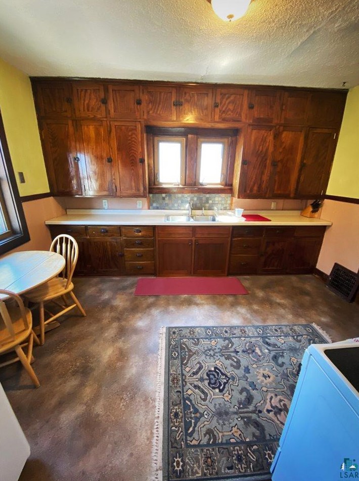 900 3rd Ave, Lac Du Flambeau Reservation, WI 54806-3215