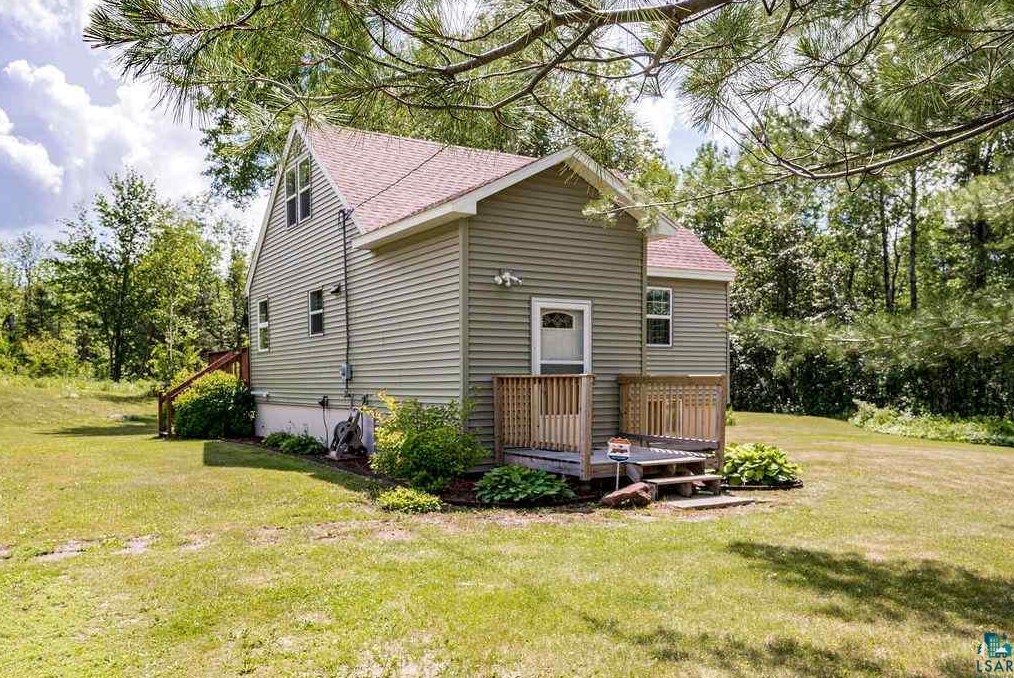 5242 Rice Lake Rd, Duluth, MN 55803