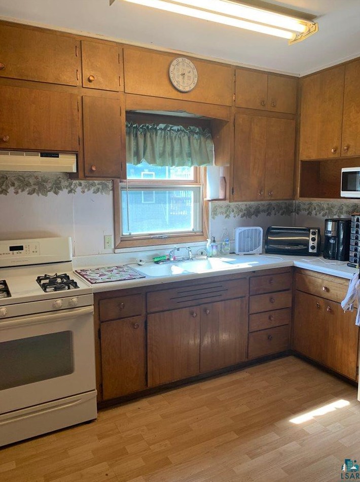 3217 Vernon St, Duluth, MN 55806