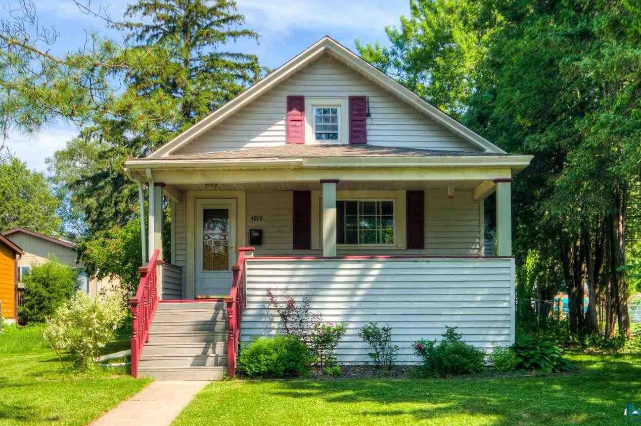 4219 Regent St, Duluth, MN 55804