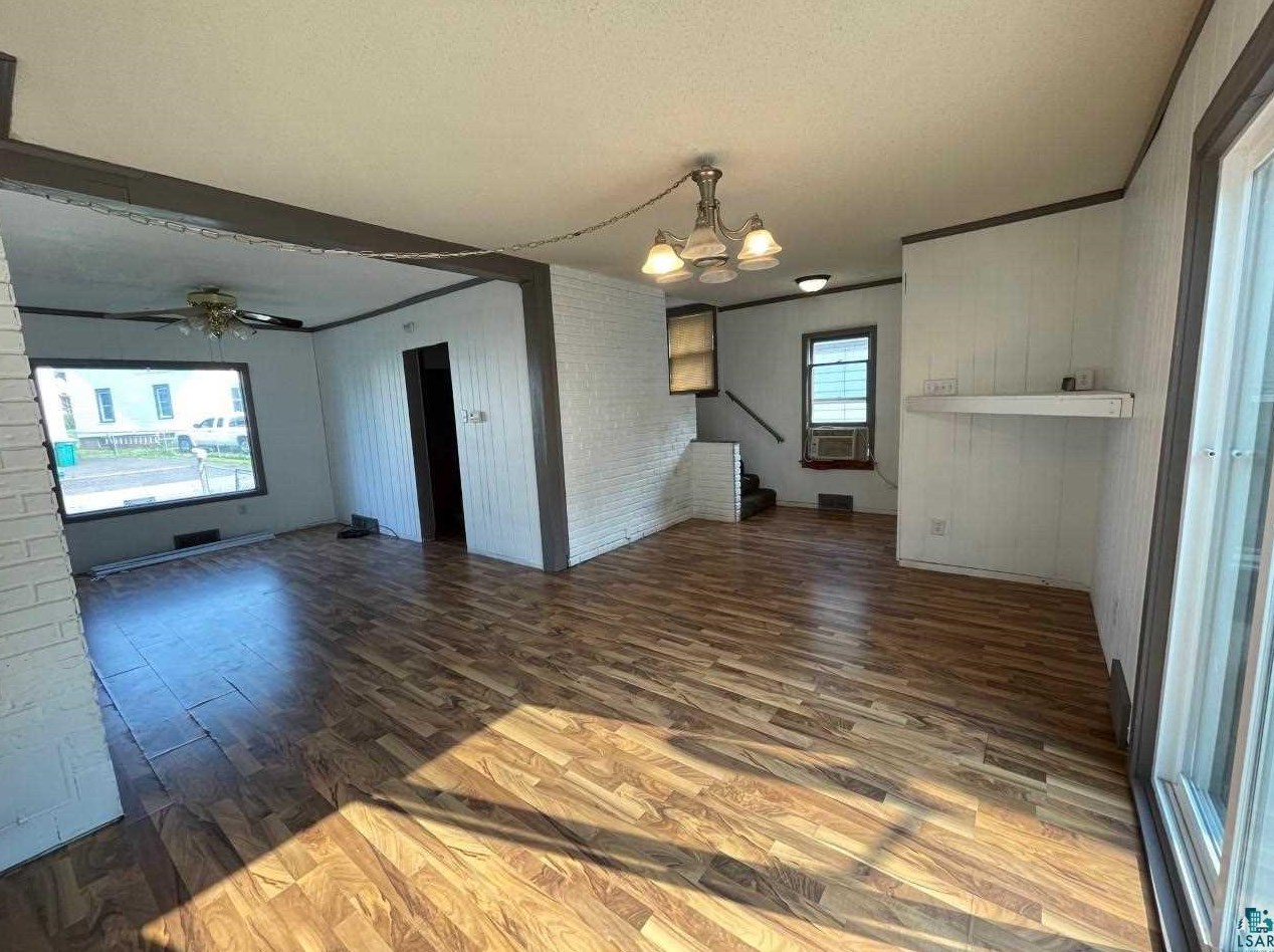 32 E Penton Blvd, Duluth, MN 55808