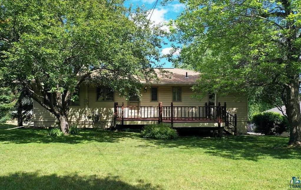 601 Van Buren, Fayal, MN 55734