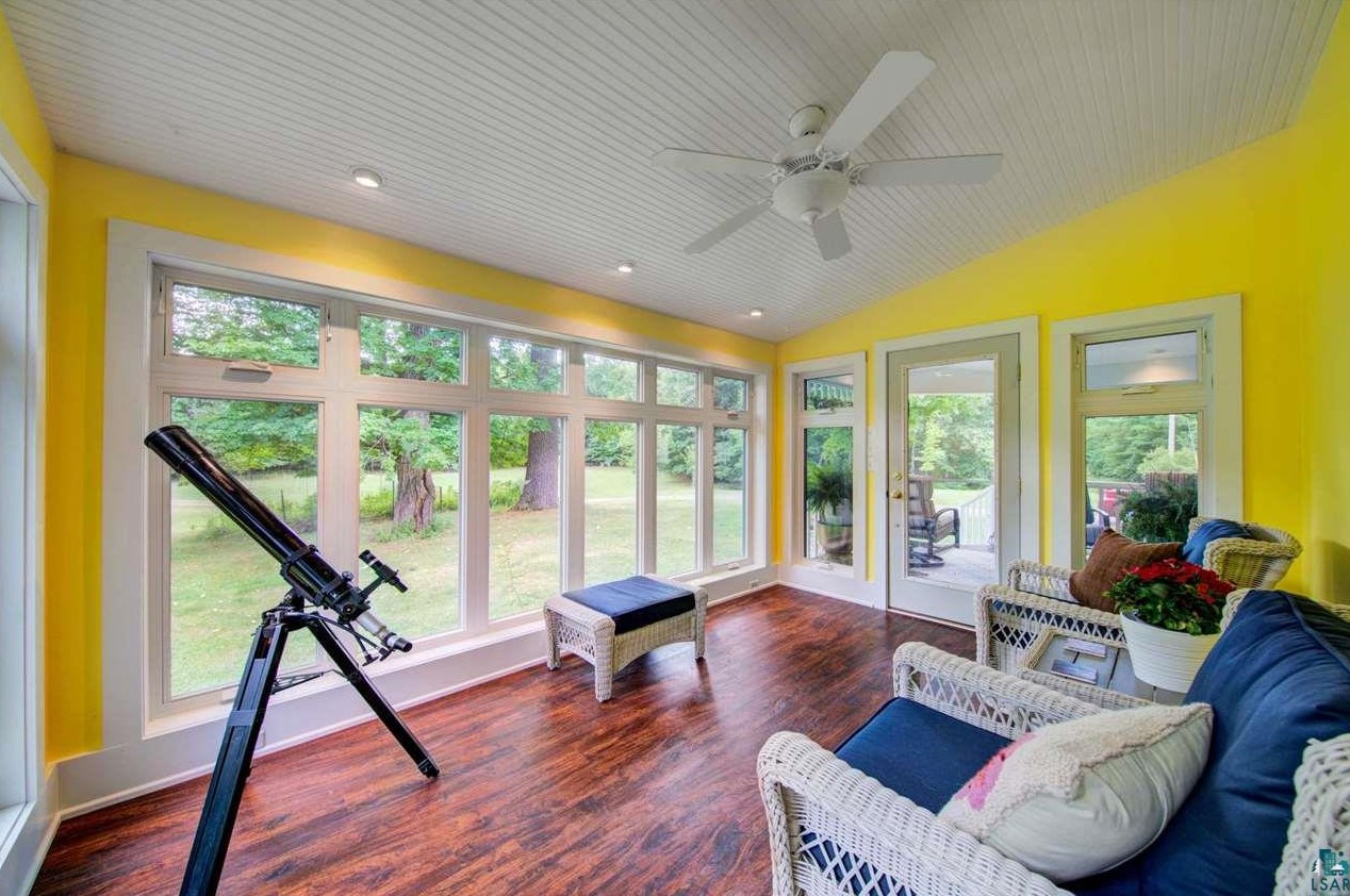 6807 Point Of Rocks Rd, Foxboro, WI 54836-9474
