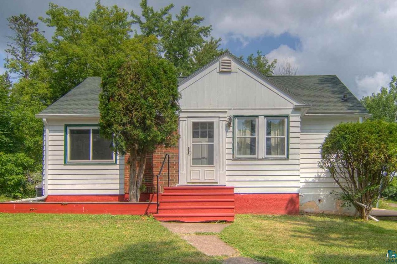4131 Cooke St, Duluth, MN 55804