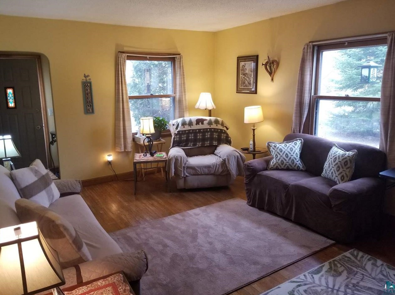 745 Laurel St, Scanlon, MN 55720