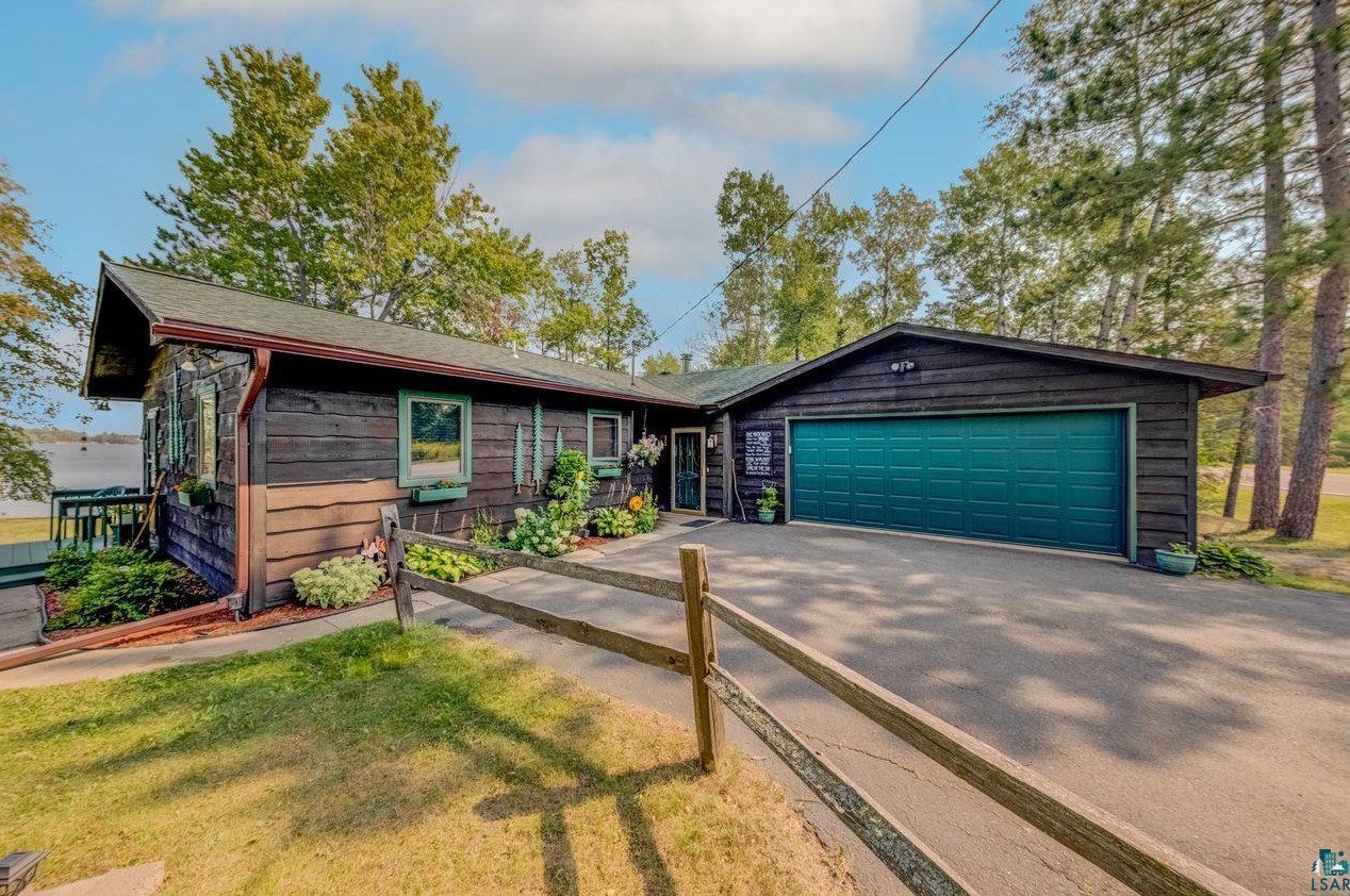 6889 Three Lakes Rd, Lake Nichols, MN 55717-8710