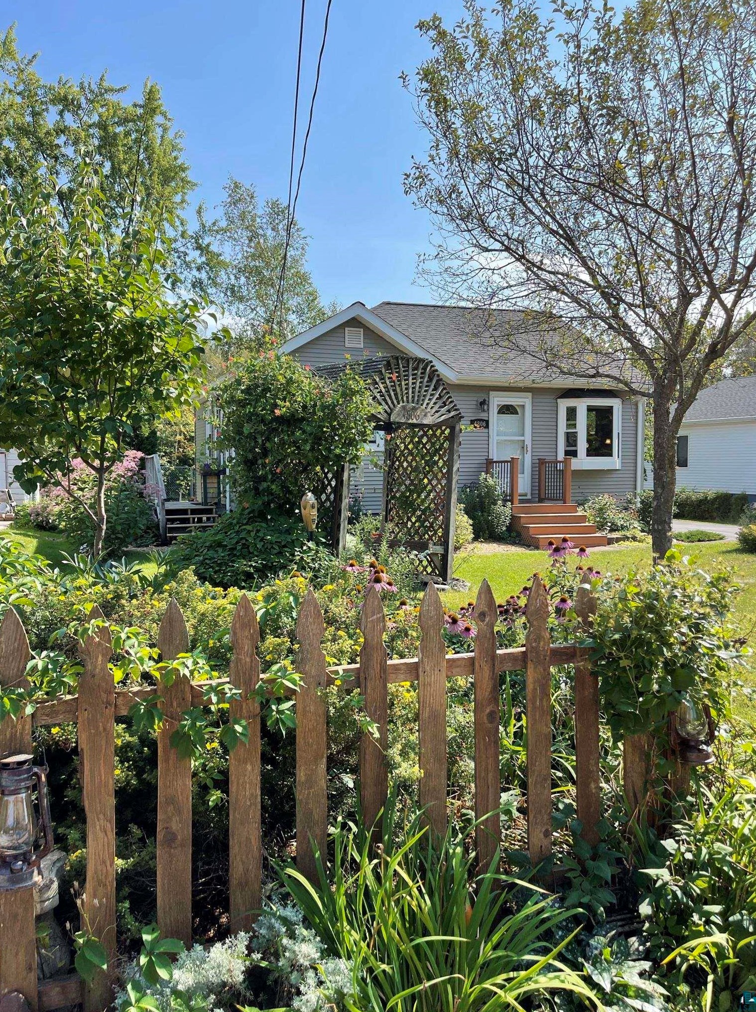 4806 Oakley St, Duluth, MN 55804