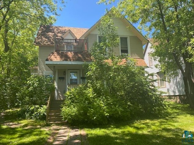 2217 W 3rd St, Duluth, MN 55806