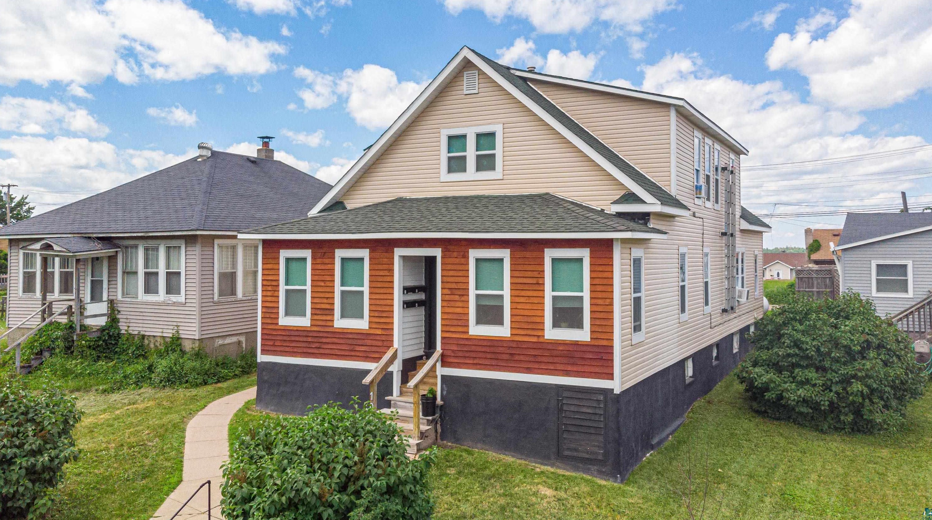 107 W Harvey St, Ely, MN 55731