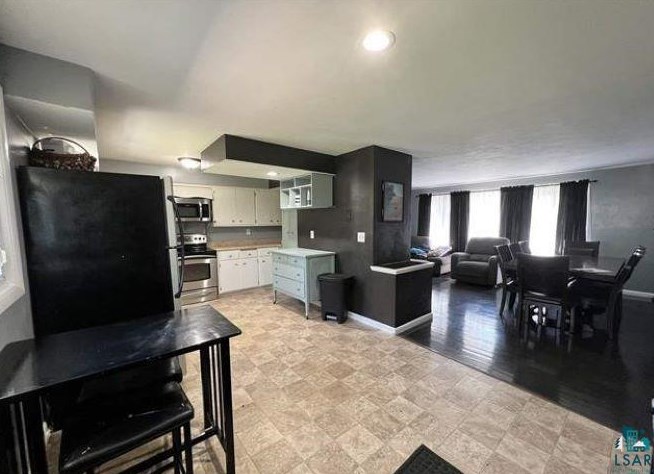 12 More Dr, Virginia, MN 55792-3516