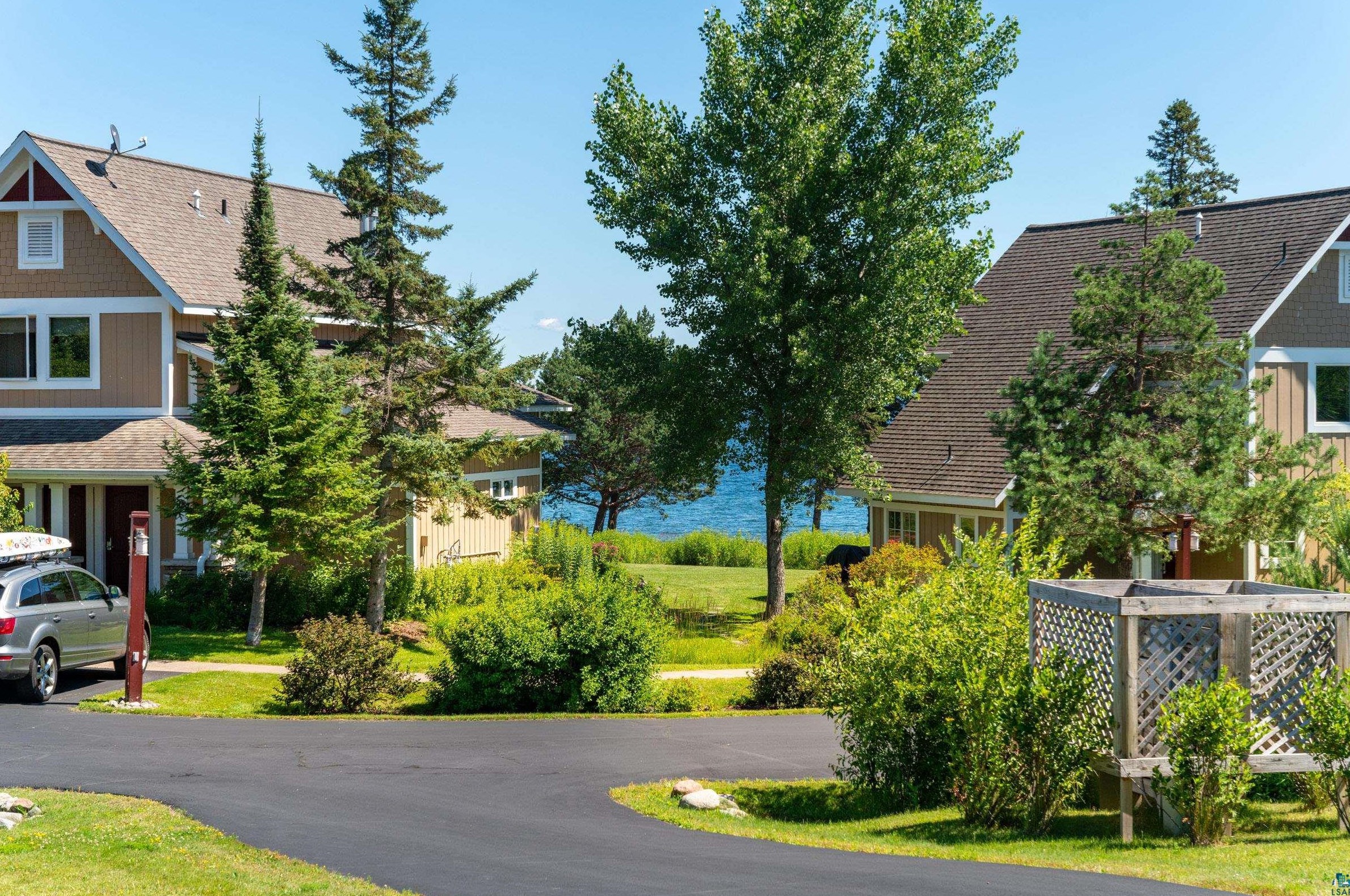 563 Larsmont Way, Two Harbors MN  55616-4045 exterior