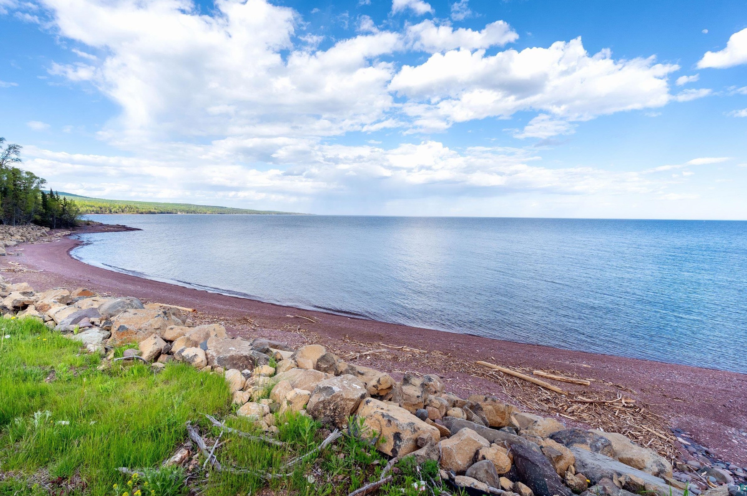 2580 Hwy 61 E, Lutsen, MN 55604