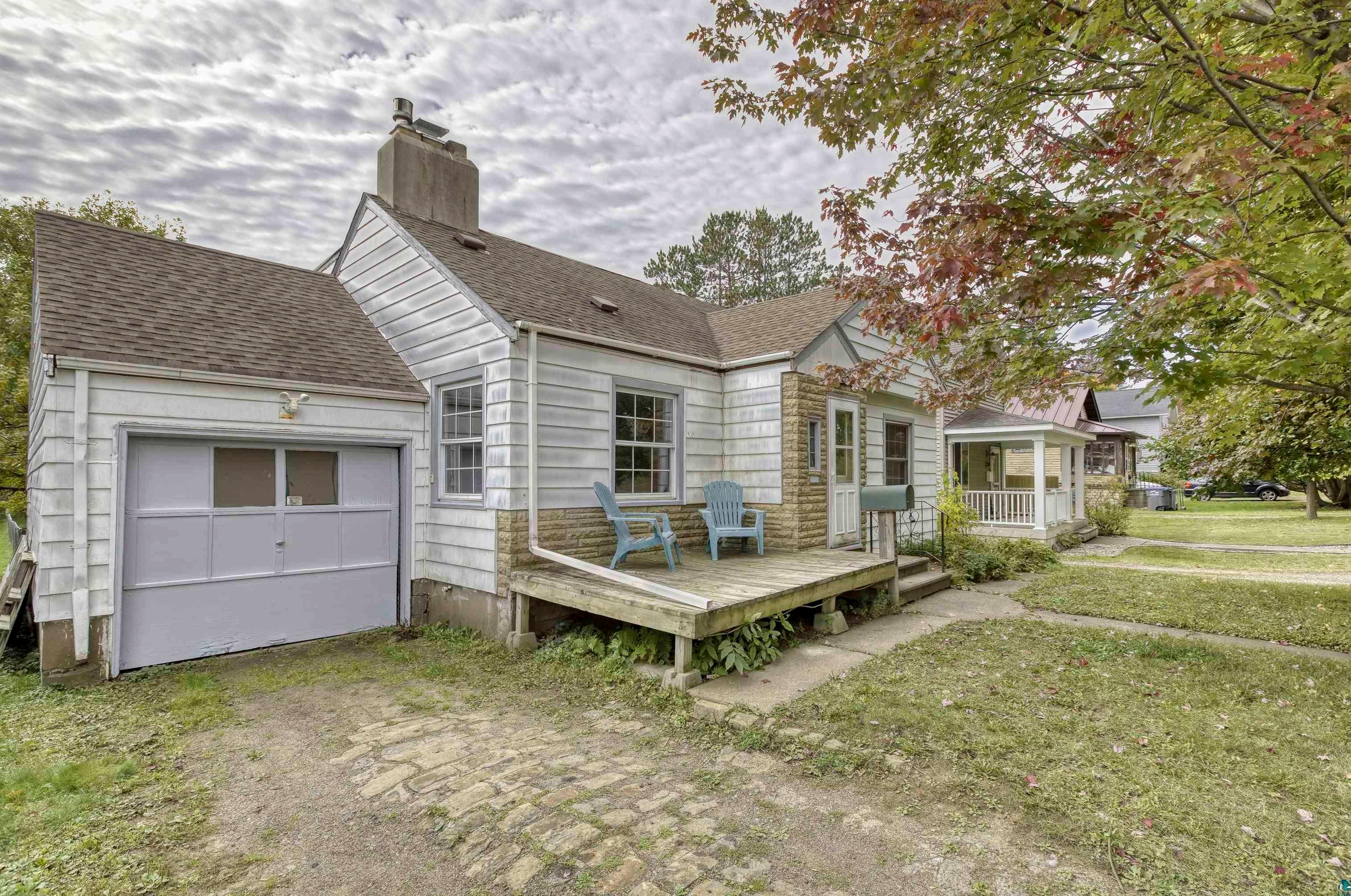 204 W Faribault St, Duluth, MN 55803
