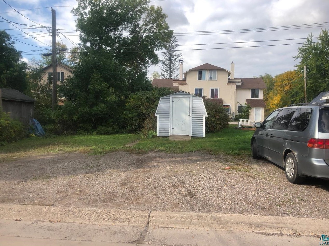 1433 90th Ave W, Duluth, MN 55808