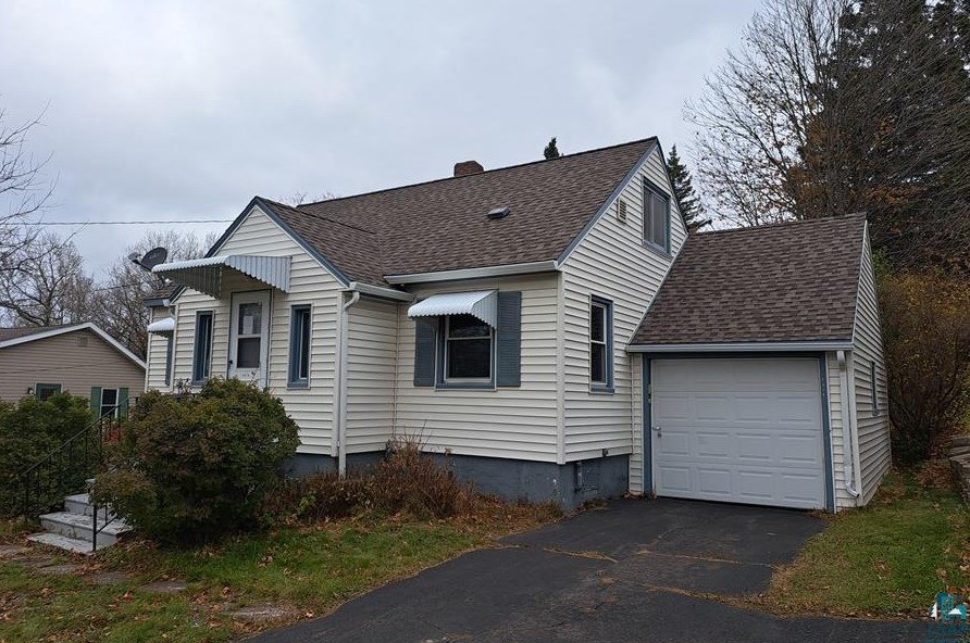 3014 Piedmont Ave, Duluth, MN 55811
