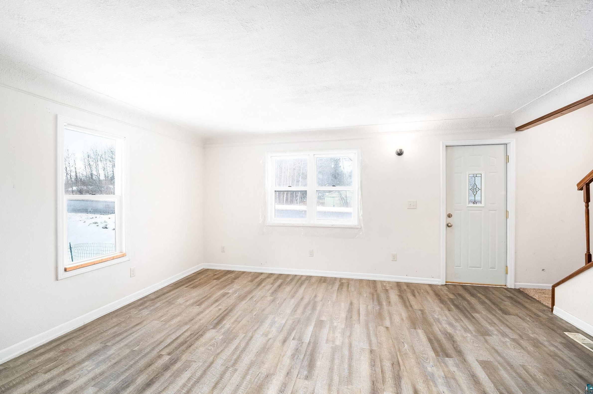 216 W Central Entrance, Duluth, MN 55811