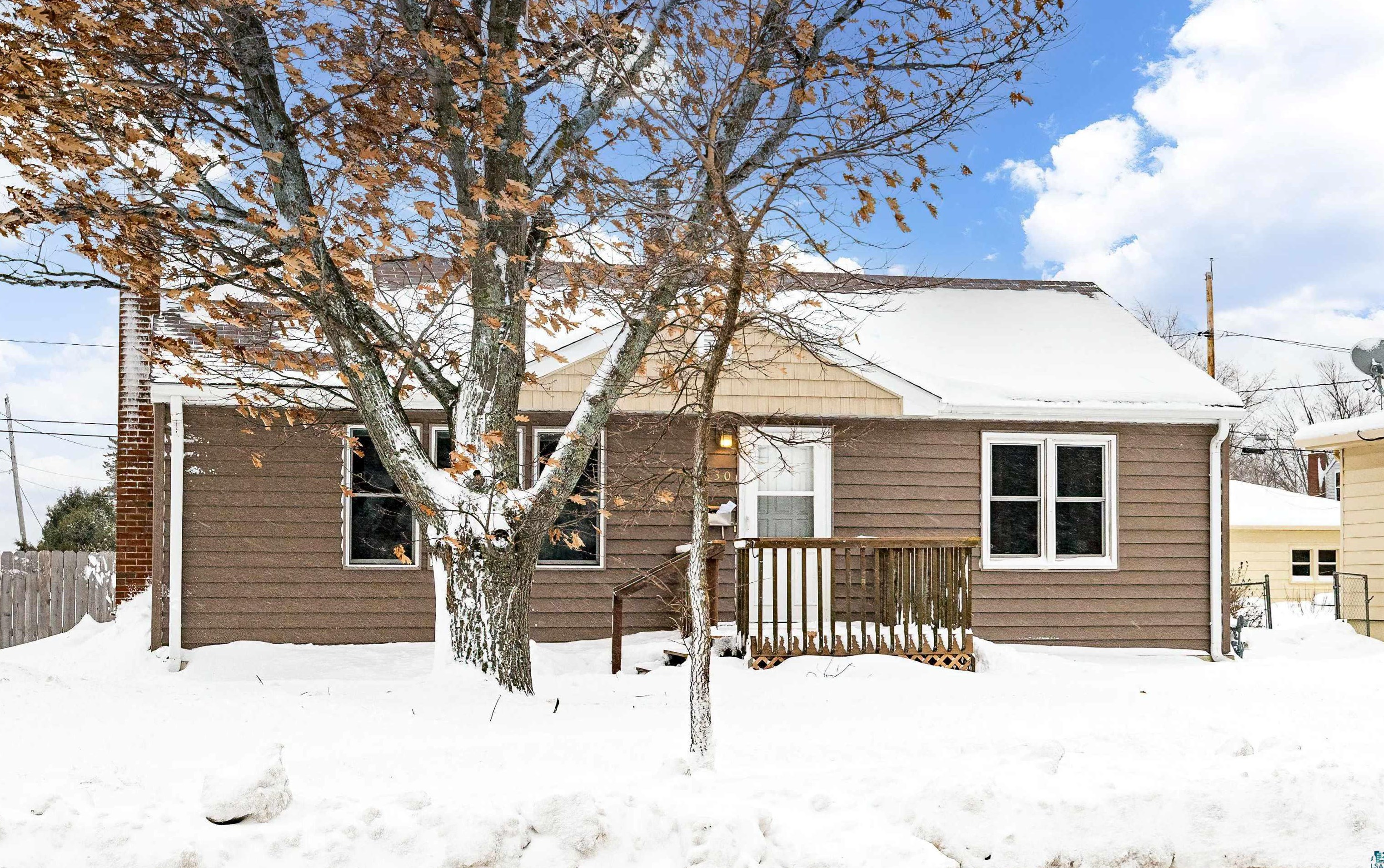 4630 Glenwood St, Duluth, MN 55804