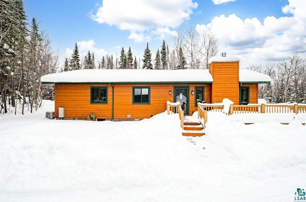 4582 Tomahawk Point Rd, Duluth, MN 55803