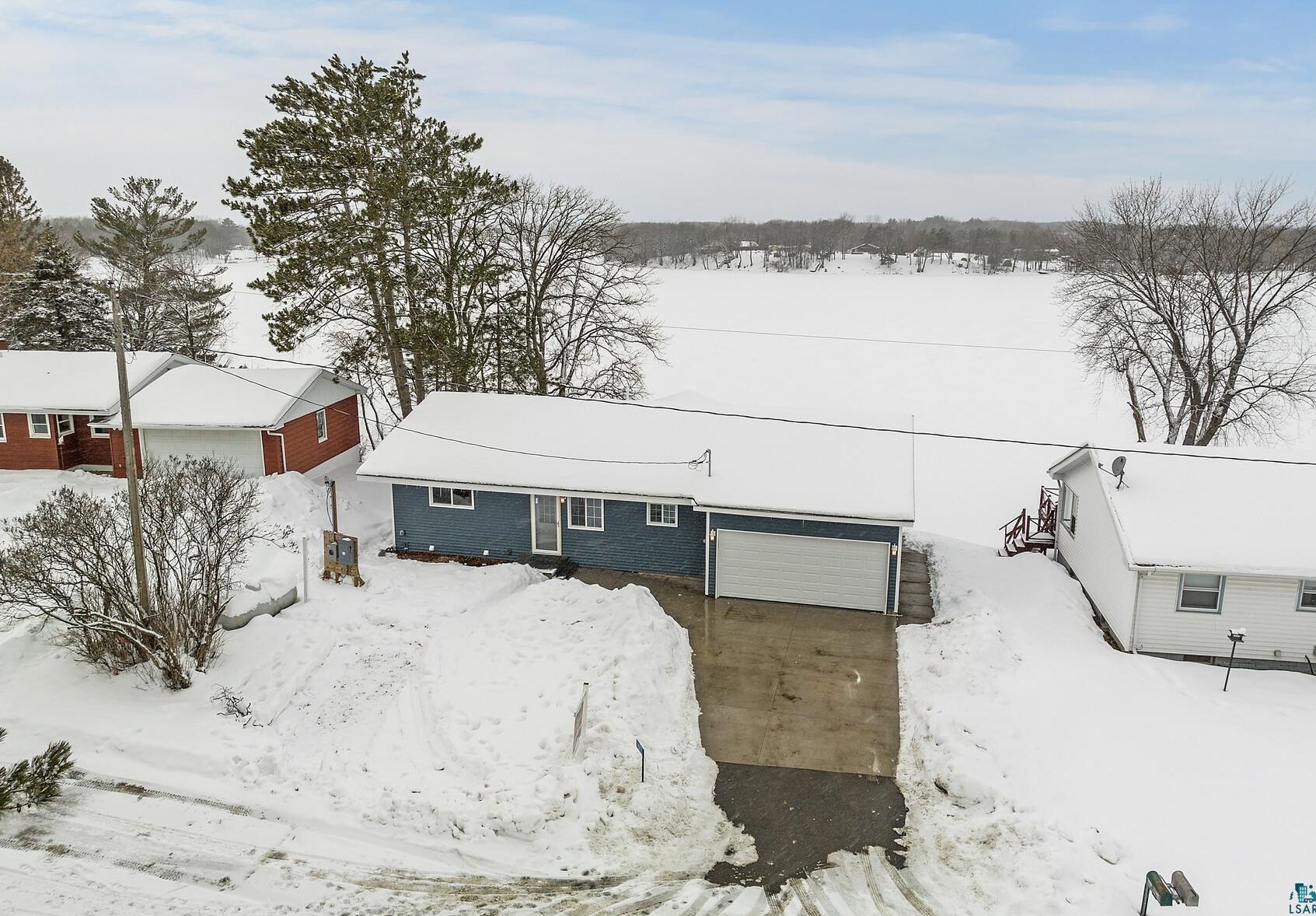 1677 Shore Dr, Quamba MN  55051-7440 exterior