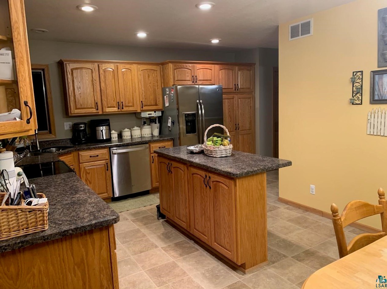 1316 Harner Ln, Scanlon, MN 55720