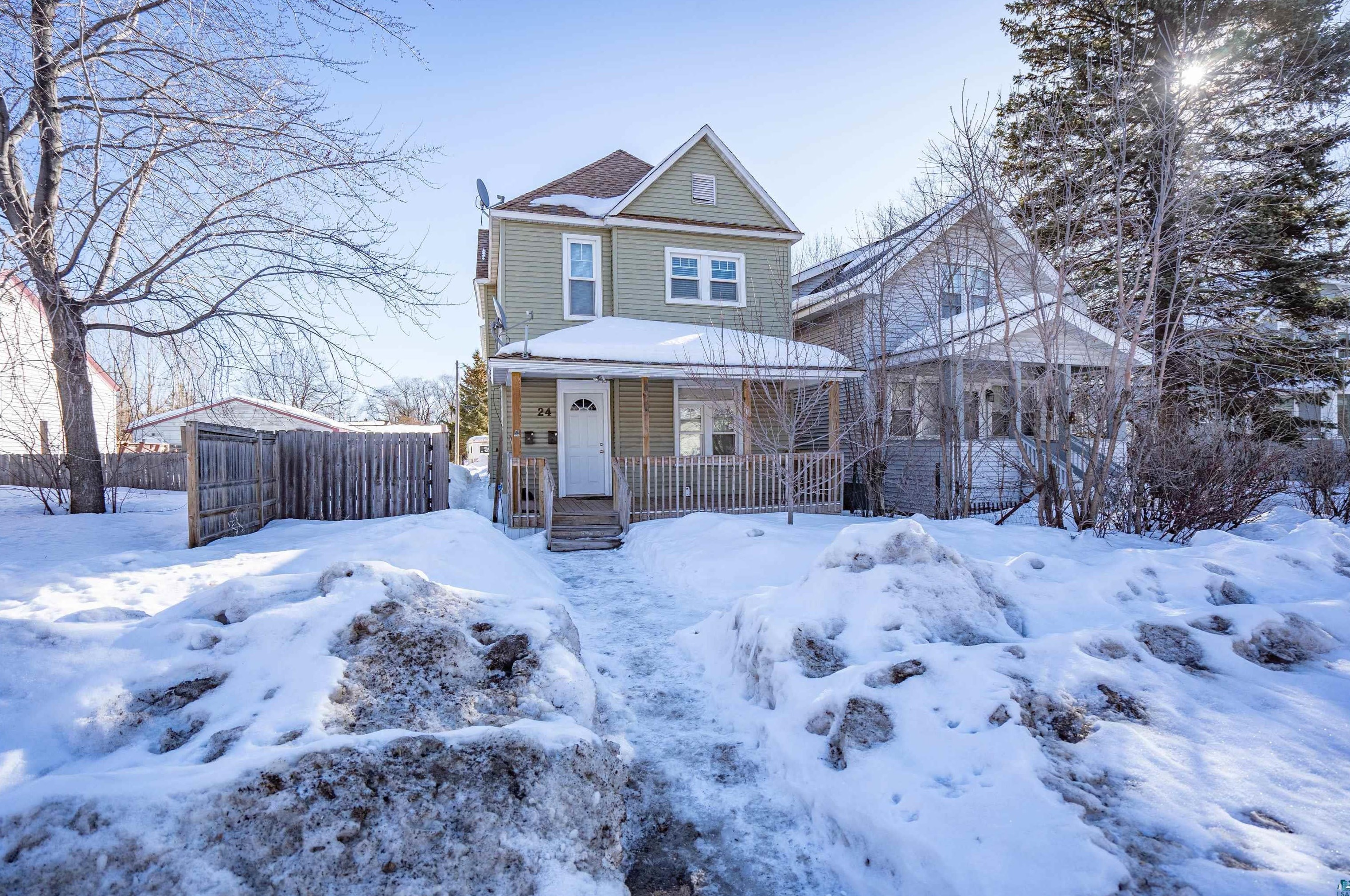 24 N 57th Ave W, Duluth, MN 55807