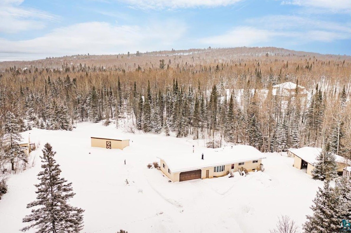656 Stanley Rd, Two Harbors, MN 55616-1478