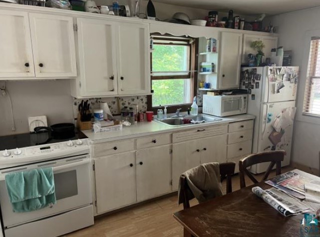 811 Allen St, Scanlon, MN 55720
