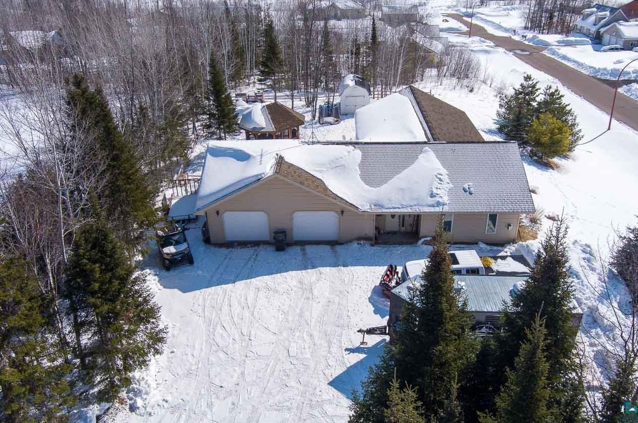 26 6th St, Cooley, MN 55769