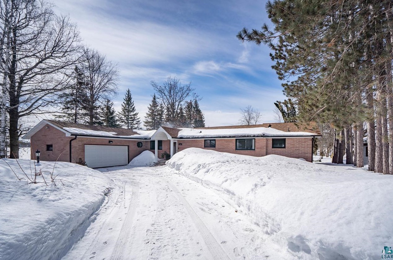 3220 Bayview Dr, Scanlon, MN 55720