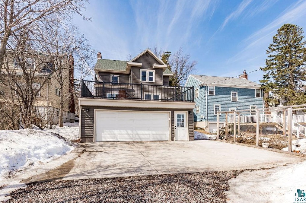 2820 E Superior St, Duluth, MN 55812